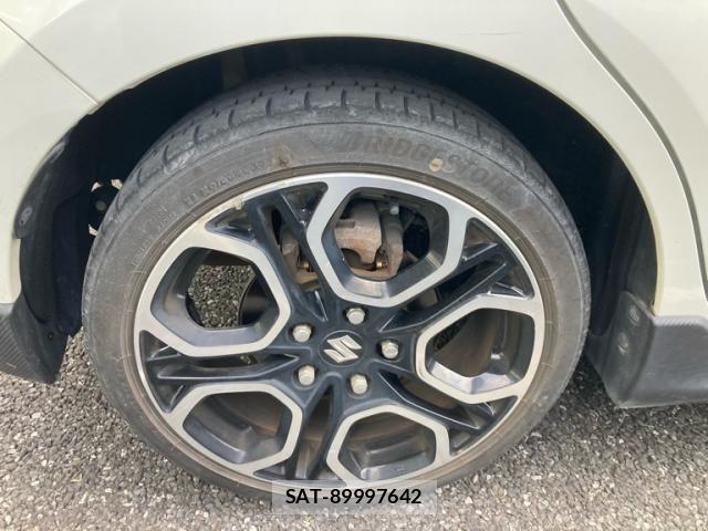 Suzuki SWIFT 2020-04 8317453-6