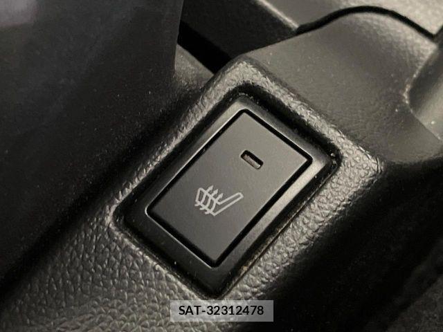 Suzuki SWIFT 2022-06 8317449-6