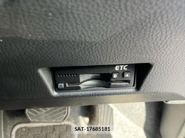 Suzuki SWIFT 2016-03 8317458-9