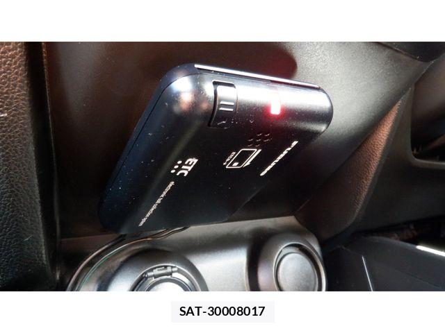 Suzuki SWIFT 2021-05 8317452-23
