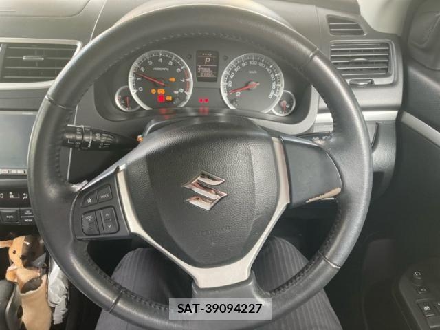 Suzuki SWIFT 2011-08 8317465-13