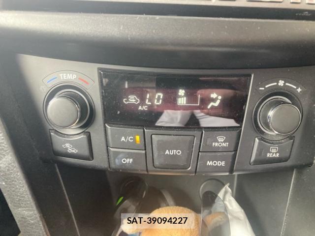 Suzuki SWIFT 2011-08 8317465-15
