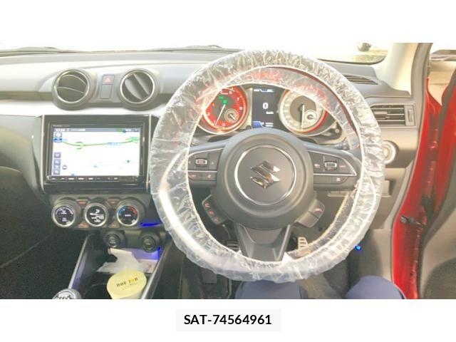 Suzuki SWIFT 2025-10 8317446-8