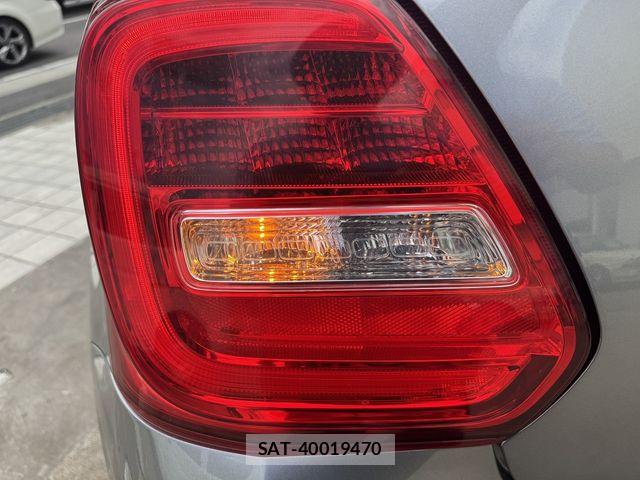 Suzuki SWIFT 2018-02 8317451-9