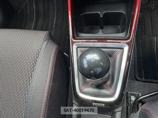 Suzuki SWIFT 2018-02 8317451-12