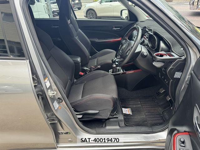 Suzuki SWIFT 2018-02 8317451-19