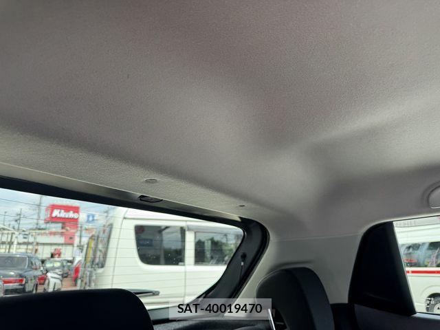 Suzuki SWIFT 2018-02 8317451-24