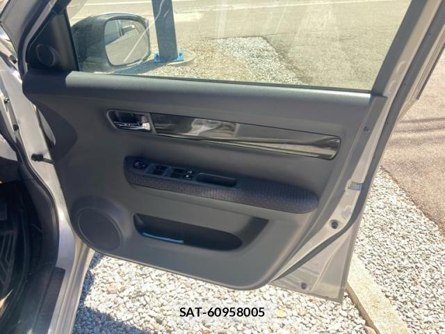 Suzuki SWIFT 2009-09 8338104-14