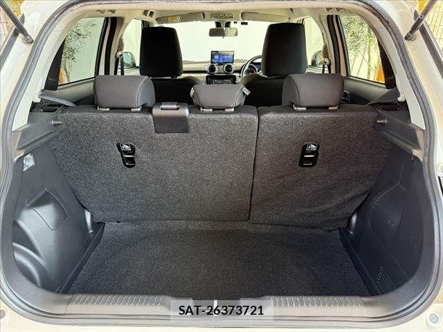 Suzuki SWIFT 2022-02 8338094-19
