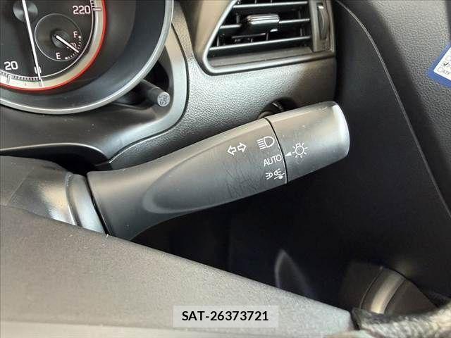 Suzuki SWIFT 2022-02 8338094-28
