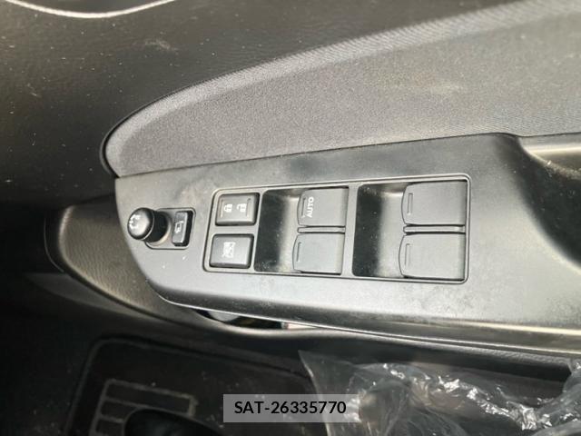 Suzuki SWIFT 2014-06 8334958-17