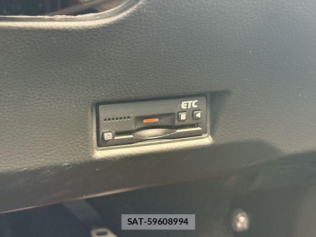 Suzuki SWIFT 2015-10 8338099-25