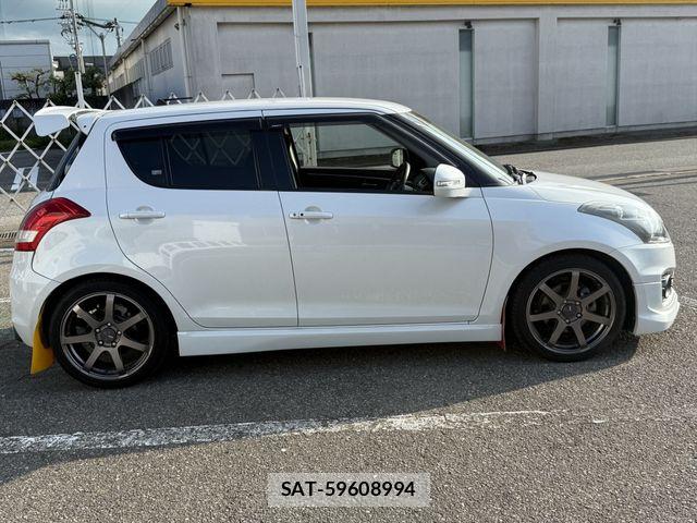 Suzuki SWIFT 2015-10 8338099-3