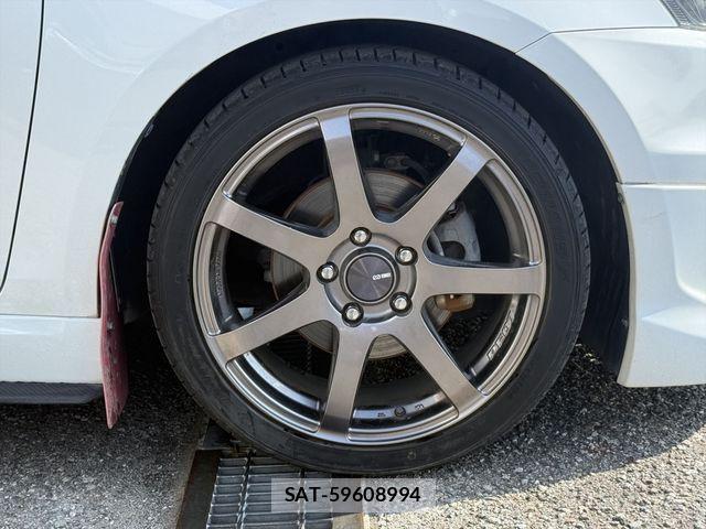 Suzuki SWIFT 2015-10 8338099-8