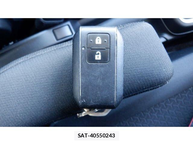 Suzuki SWIFT 2021-05 8338093-26