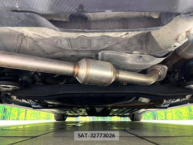 Suzuki SWIFT 2018-09 8338089-18