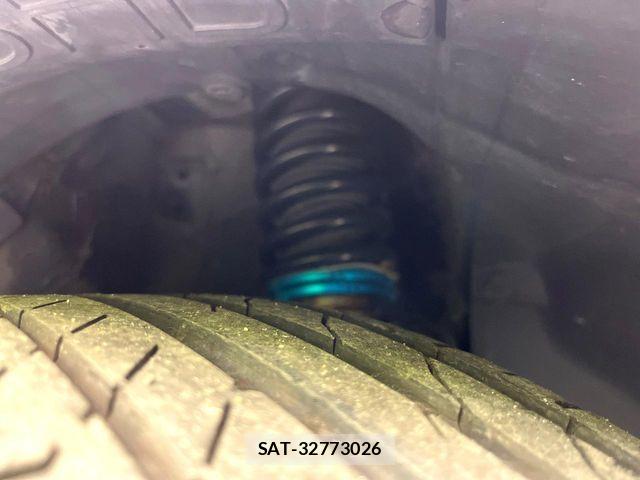 Suzuki SWIFT 2018-09 8338089-19