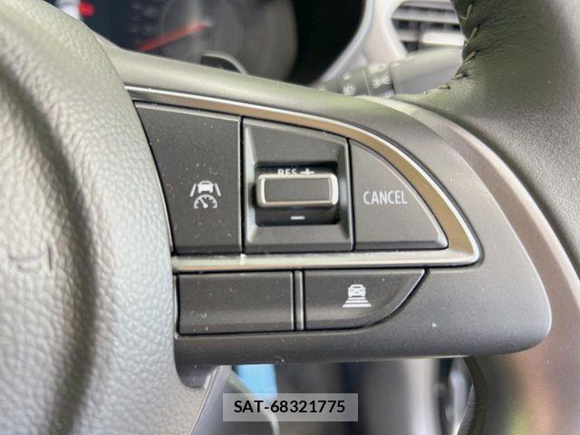 Suzuki SWIFT 2025-01 8338088-5
