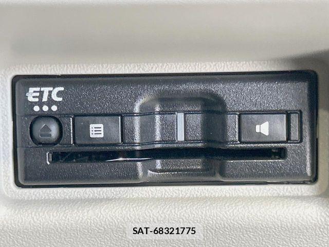Suzuki SWIFT 2025-01 8338088-6