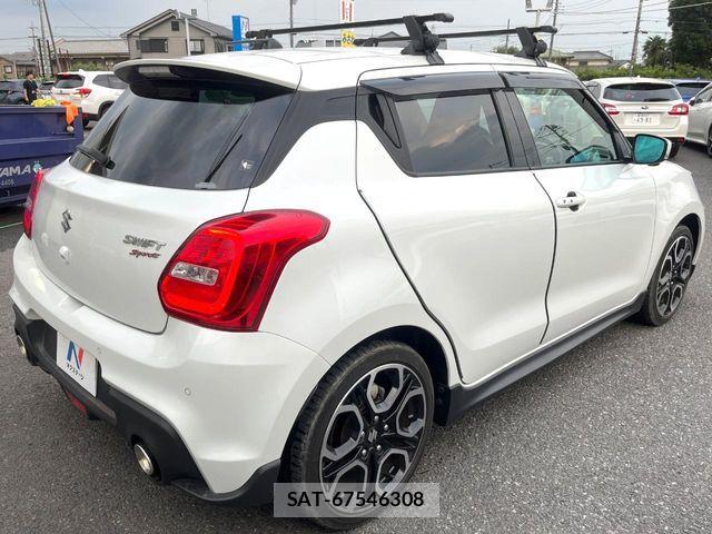 Suzuki SWIFT 2023-03 8338080-16