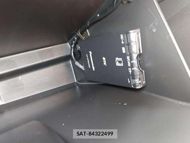Suzuki SWIFT 2015-10 8338097-19