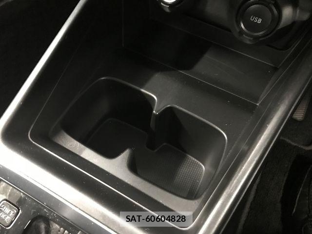 Suzuki SWIFT 2017-07 8338098-25