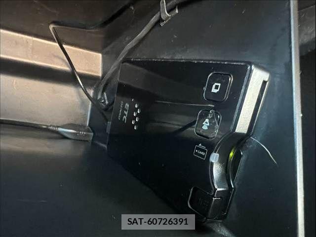 Suzuki SWIFT 2013-08 8338102-29