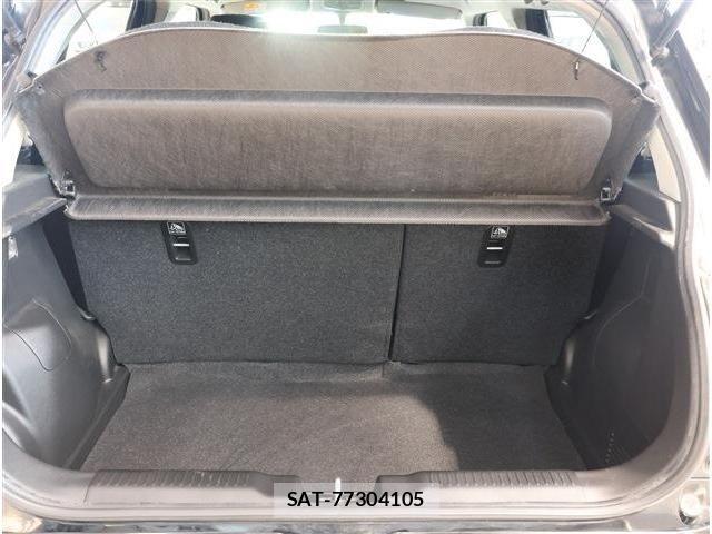 Suzuki SWIFT 2019-06 8355701-16