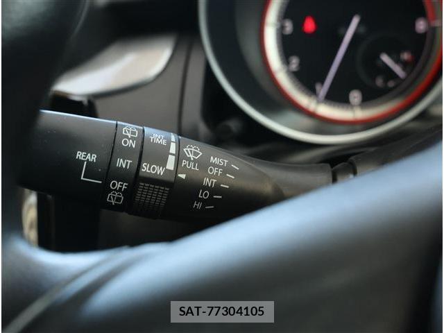 Suzuki SWIFT 2019-06 8355701-25