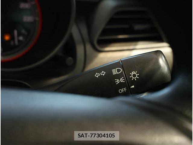 Suzuki SWIFT 2019-06 8355701-26