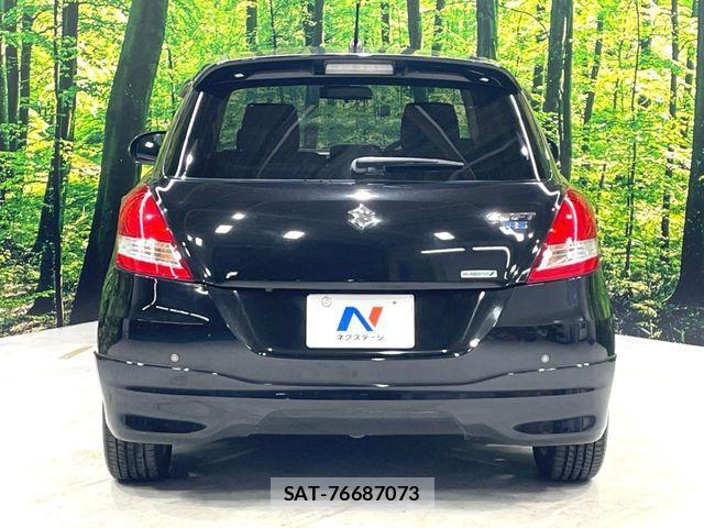 Suzuki SWIFT 2014-10 8355702-15