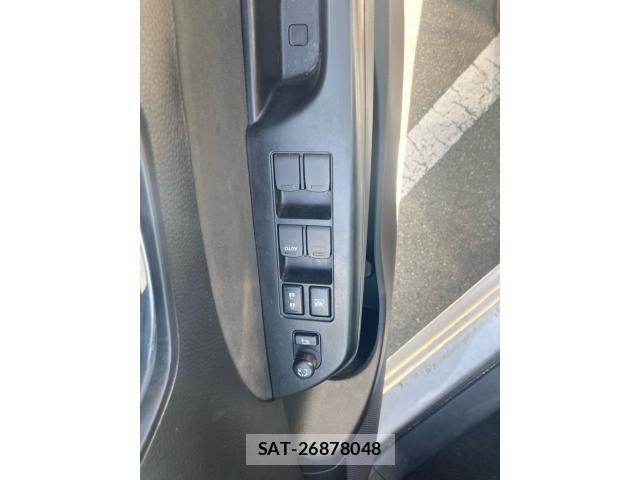 Suzuki SWIFT 2015-02 8355703-11