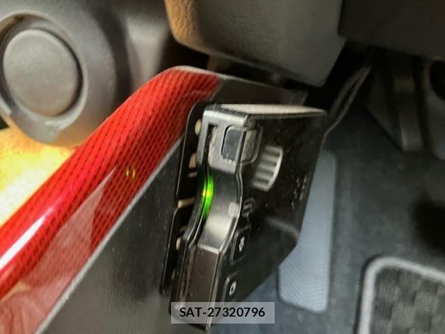 Suzuki SWIFT 2017-11 8369121-22