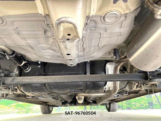 Suzuki SWIFT 2015-11 8369124-18