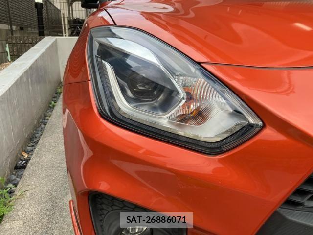 Suzuki SWIFT 2021-03 8369109-4