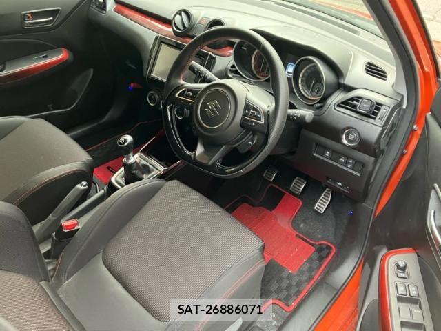 Suzuki SWIFT 2021-03 8369109-7