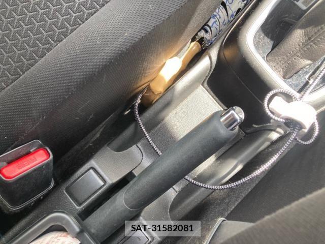 Suzuki SWIFT 2018-07 8369125-15