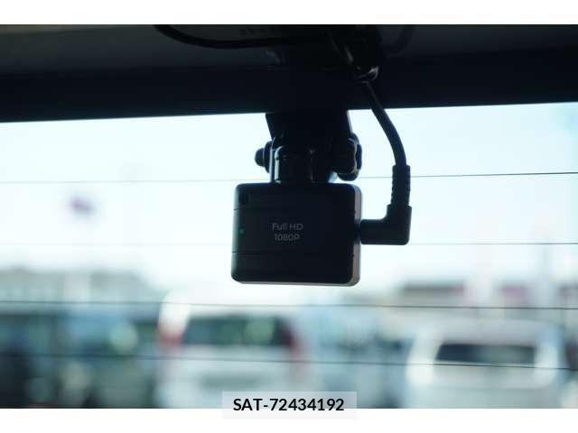 Suzuki SWIFT 2024-04 8369106-17