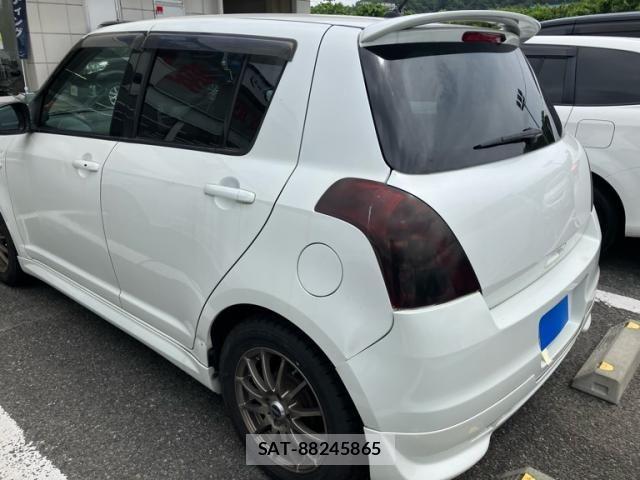 Suzuki SWIFT 2010-03 8369127-5