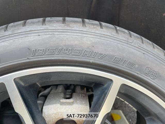 Suzuki SWIFT 2018-03 8369114-11