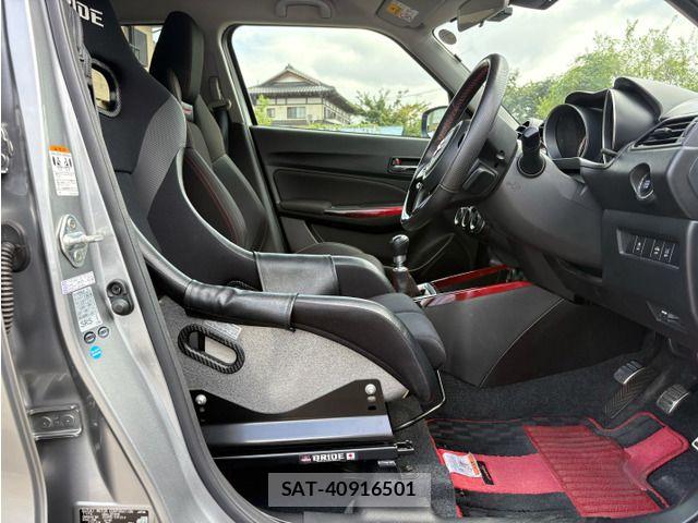 Suzuki SWIFT 2017-10 8369115-13