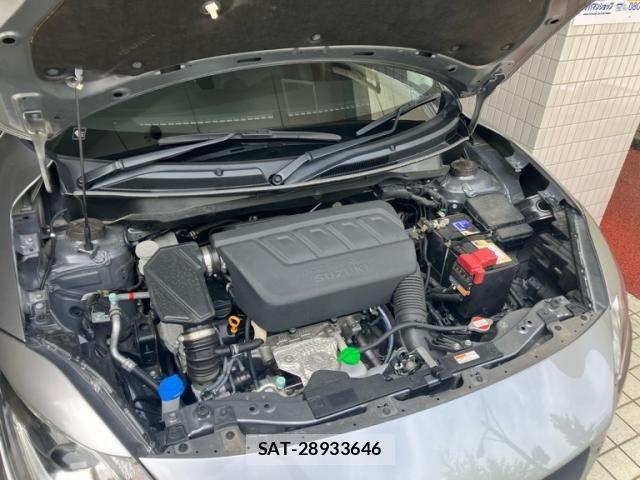 Suzuki SWIFT 2018-06 8369117-27