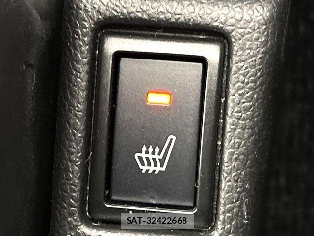 Suzuki SWIFT 2019-03 8369116-5