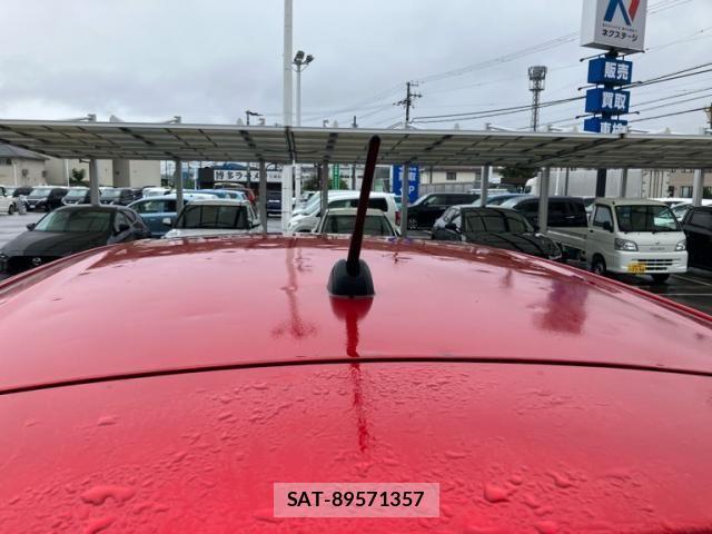 Suzuki SWIFT 2018-06 8372262-9