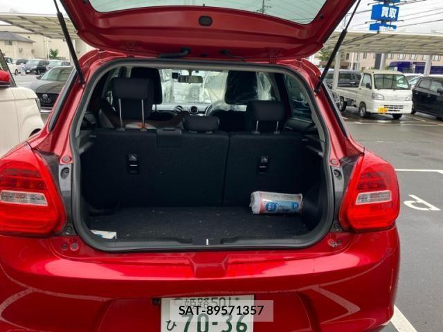 Suzuki SWIFT 2018-06 8372262-10