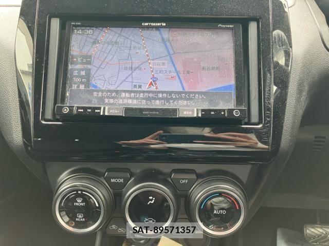 Suzuki SWIFT 2018-06 8372262-18