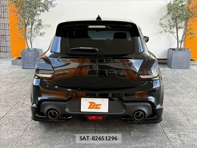 Suzuki SWIFT 2021-12 8372260-13