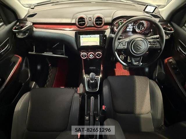 Suzuki SWIFT 2021-12 8372260-1