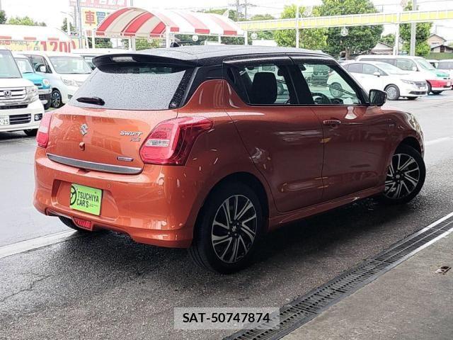 Suzuki SWIFT 2022-02 8372261-1