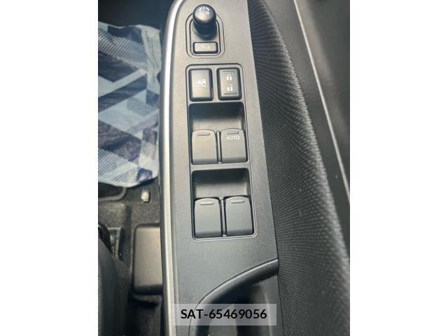 Suzuki SWIFT 2017-06 8415279-20